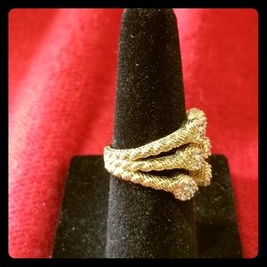 Beautiful piece! Judith Ripka, perfect condition!